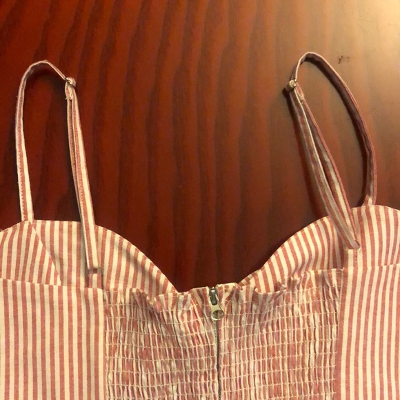 Red striped Jumpsuit with bow tie - Picture 8 of 8